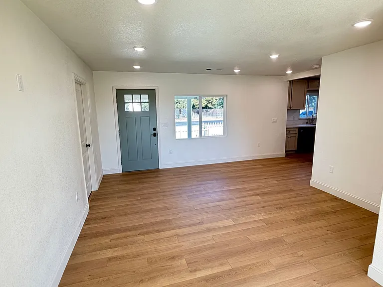 9001 E Acampo Rd, Acampo, CA 95220